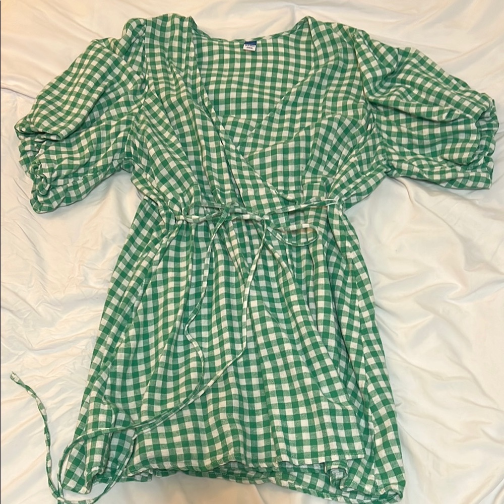 Old Navy Green and White Puff Sleeve Dress
